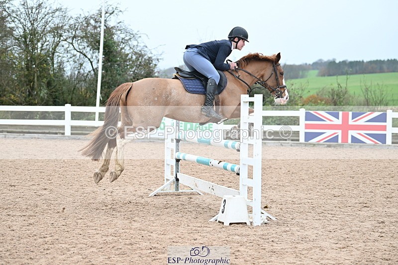 231119A-120531-05573 - Sun Cls 5 Newcomers & 1m Open