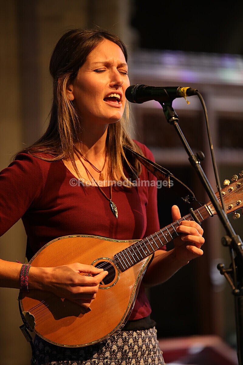 FOLK N BLUES-110 - FOLK and BLUES SEPT 2022