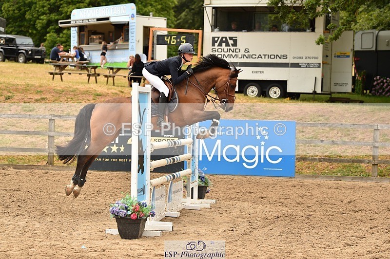 230618-141314-12874 - Cls 25 Pony Foxhunter & 1.10m Open