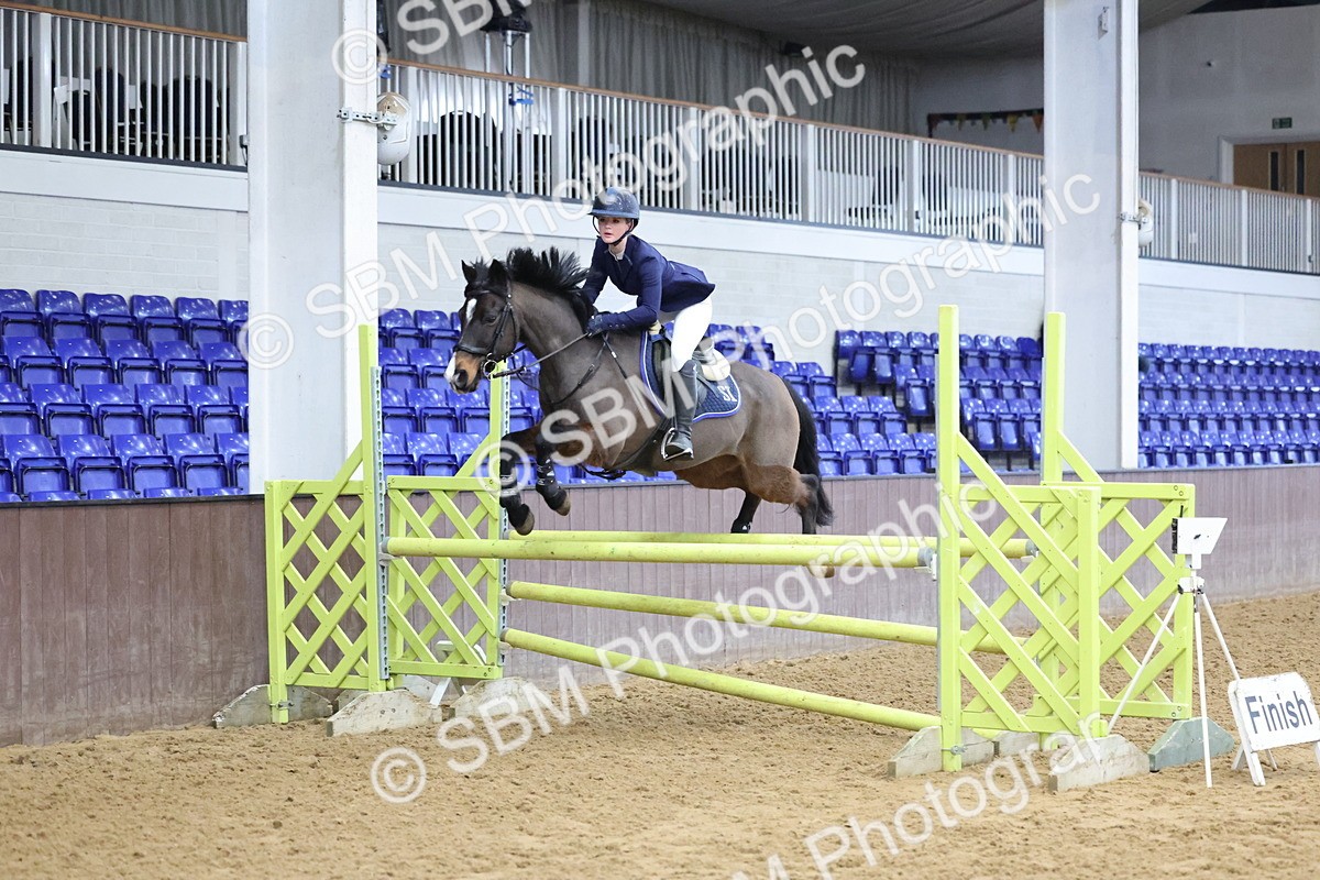 SBM_002153 - Class 4 - Blue Chip Pony Newcomers - 1.00m
