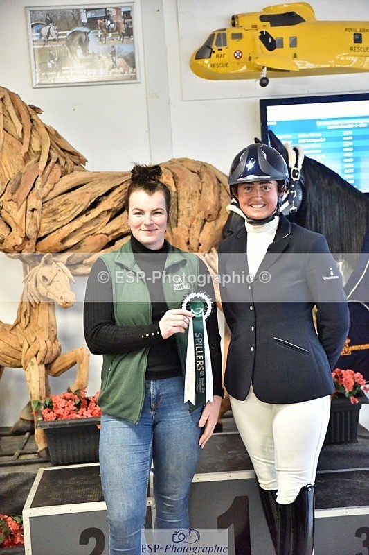 250214-153554-02593 - Freestyle Medium Gold Presentations