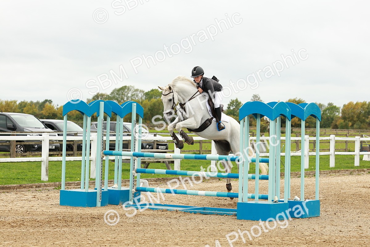 1I0A7715 - Class 4 - Senior Newcomers 1.10m