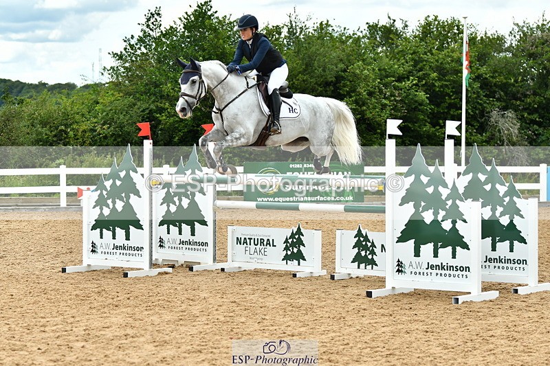 230721A-143905-07027 - Cls 22, 1 Star Gold 1.30m