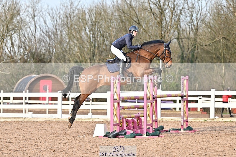 250111-142422-00574 - Cls 13 Foxhunter and 1.20m Open