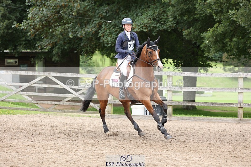 240803-111833-02259 - 073-Keara_Schmidt-CALLISTA_DIAMOND