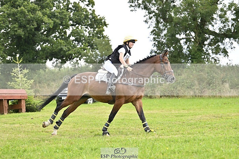 240831A-122154-01872 - 122-Philippa.Stahl-WILLOW.LANCER