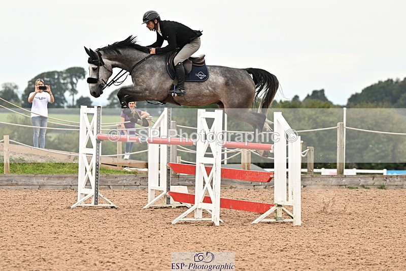 240828A-154016-01180 - Cls 5 Snr Foxhunter and 1.20m Open