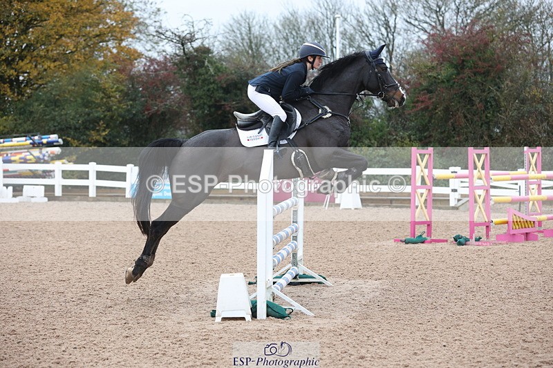 231112A-132158-04419 - Cls 20 Newcomers & 1.10m Open