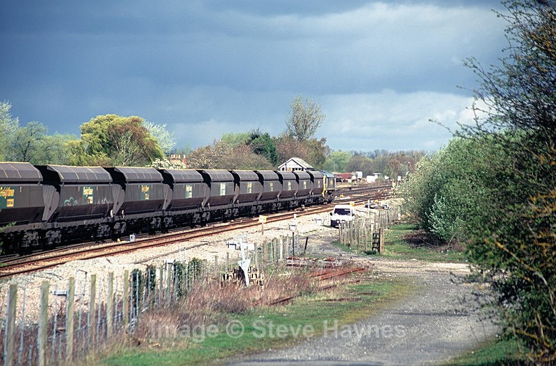 10th April 2012 - Milford Junction, North Yorkshire