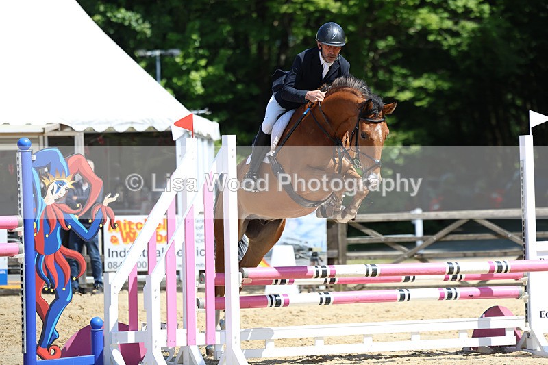 3E7A5878 - Class 4: Senior BN/90cm open