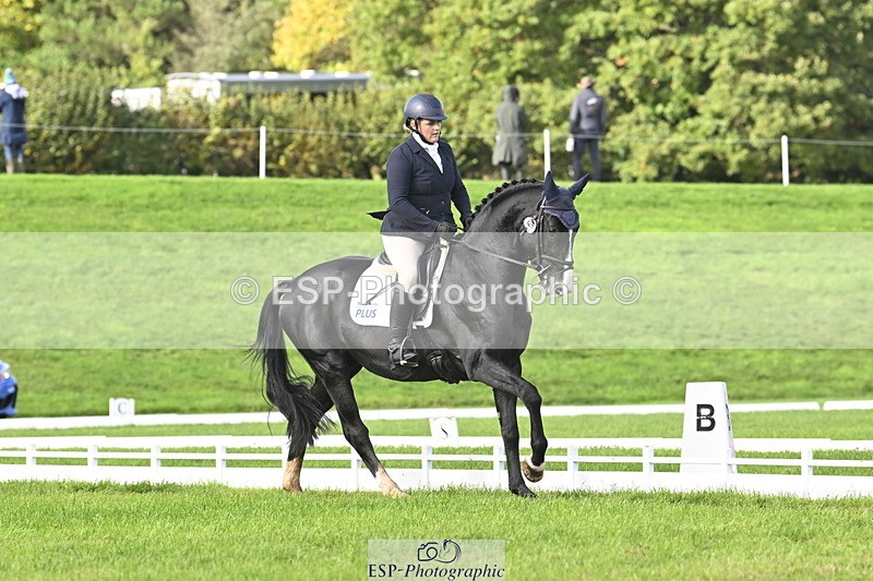 251023A-142111-04355 - E-381-Charlotte.Rowe