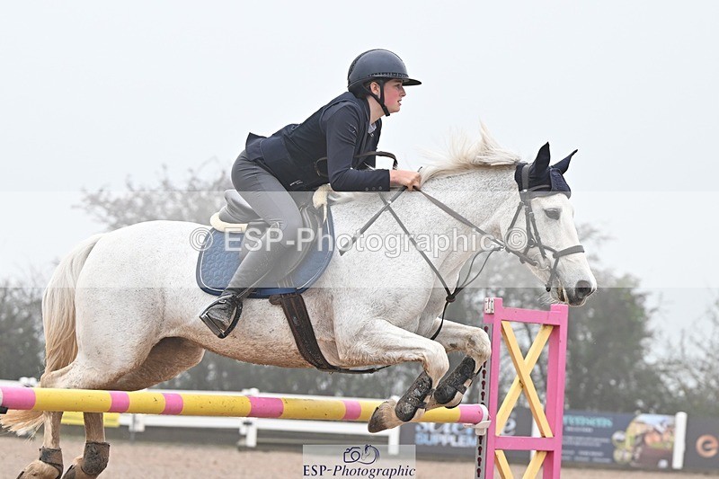 251115-130706-00885 - Cls 14+15 Junior 1.20m and 148cm