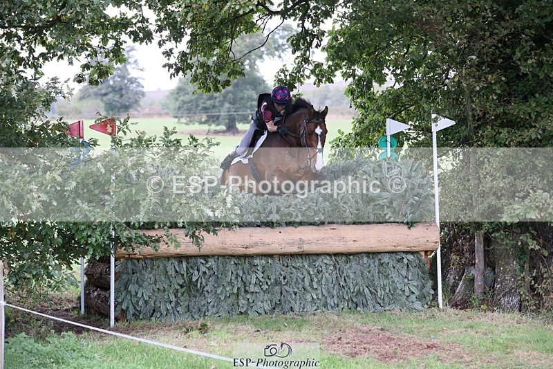 231020-134142-09138 - 105-BRIGHT.KNIGHT.III-Janet.Clarke-XC