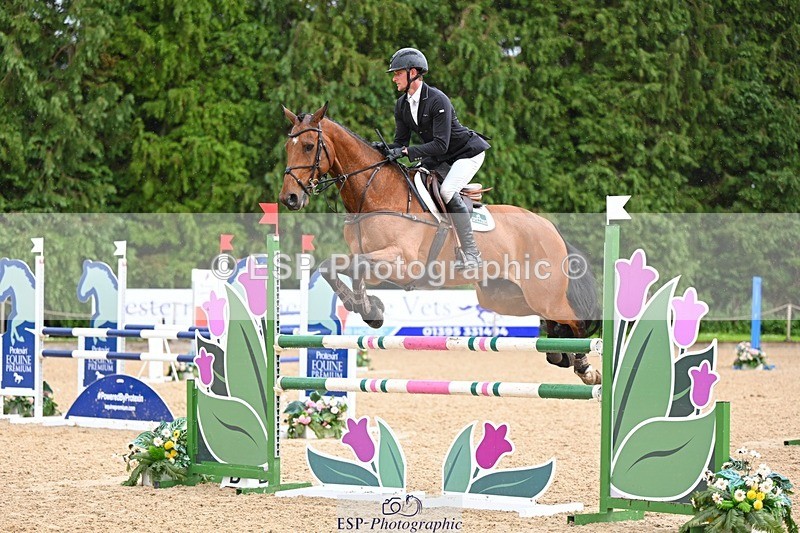 240526-144458-24723 - 241-CLASS_ROMANCE-Jack_Pinkney