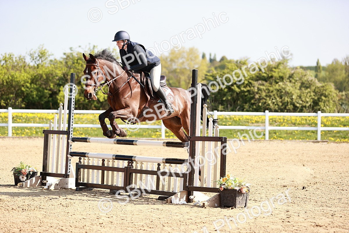  - Class 21 - Senior British Novice - 90cm