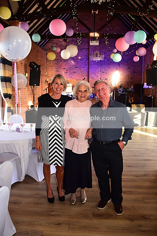 Lor-076 - Lorraine's 50th