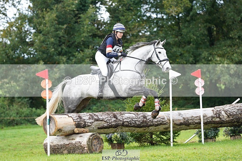 231021-135546-17455 - 445-CRUISING.BORO-Lucy.Knight-SC+XC