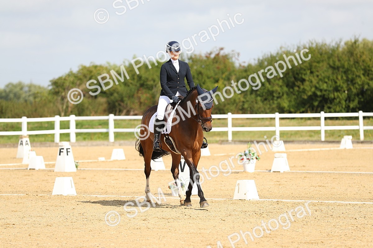 SBM_015646 - Class 13 - Novice 23 - 9.54-11.04