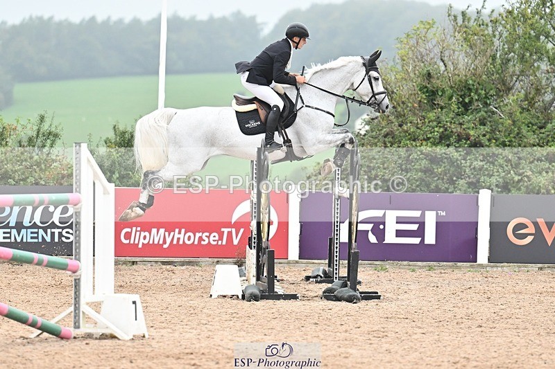 250917-140406-00768 - Cls 5 Foxhunter and 1.20m Open