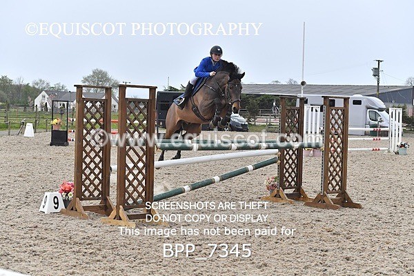 BPP_7345 - CLASS 9 FRI  Senior Newcomers/ 1.10m Open