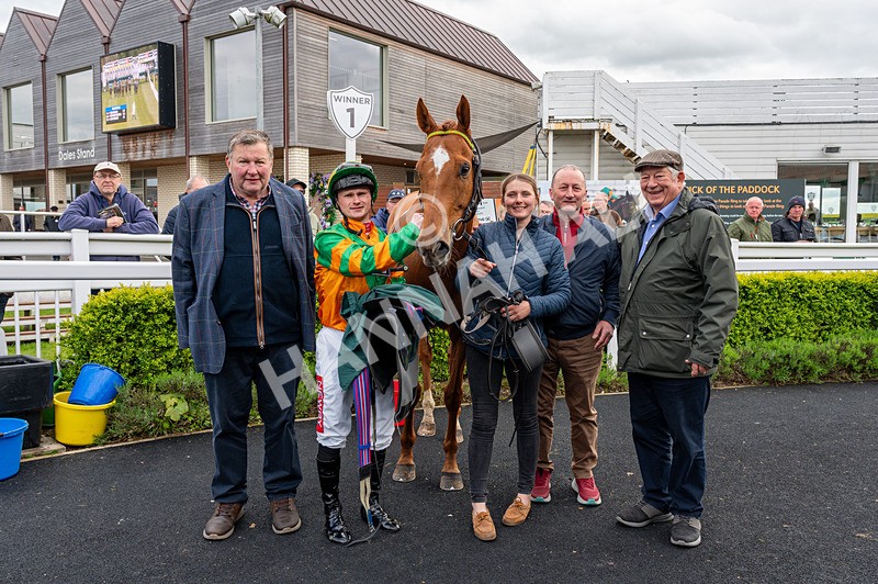 110526-Race 4-Irish Dancer-6775 - Race 4 4.00pm Download The Raceday Ready App Handicap