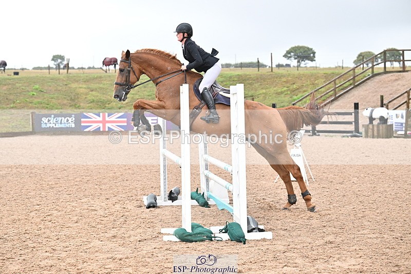250827B-104220-00115 - Clear Round & Cls 1 Brit Nov 90cm