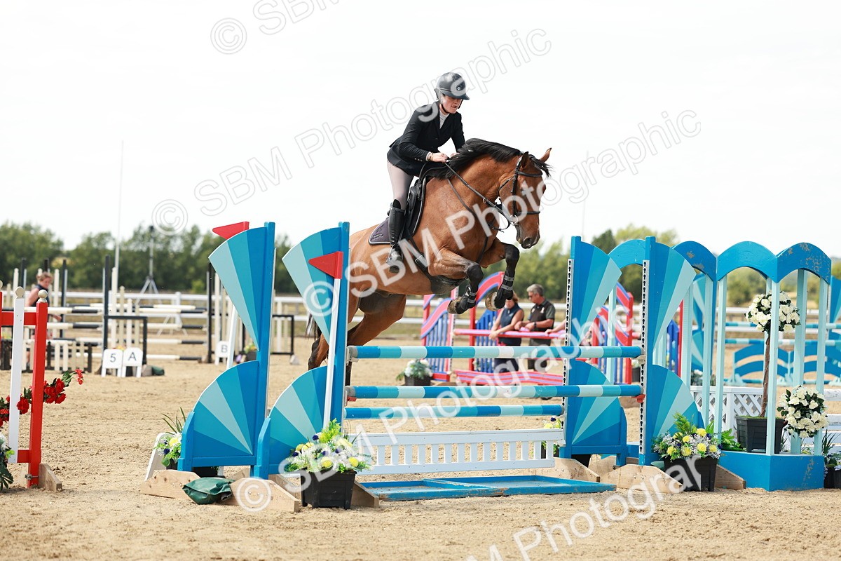 SBM_007703 - Class 3 - Senior Newcomers - 1.10m Open