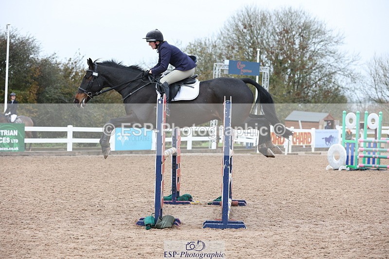 231112A-123940-04114 - Cls 19 Snr 1.05m Open