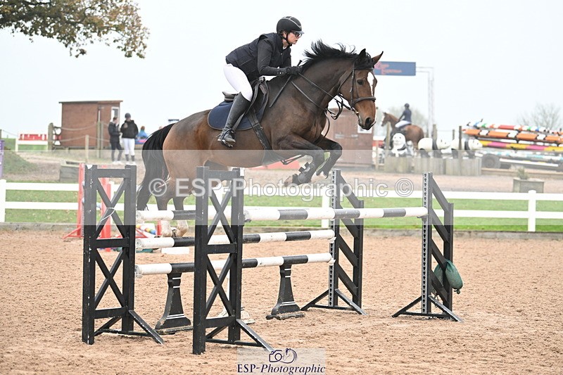 241102A-124448-04627 - SAT Cls 15 Foxhunter and 1.20m Open