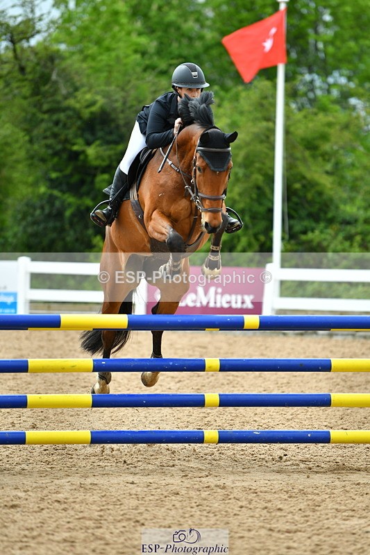 230507A-132025-08110 - Cls 43 1.05m Amateur Quali