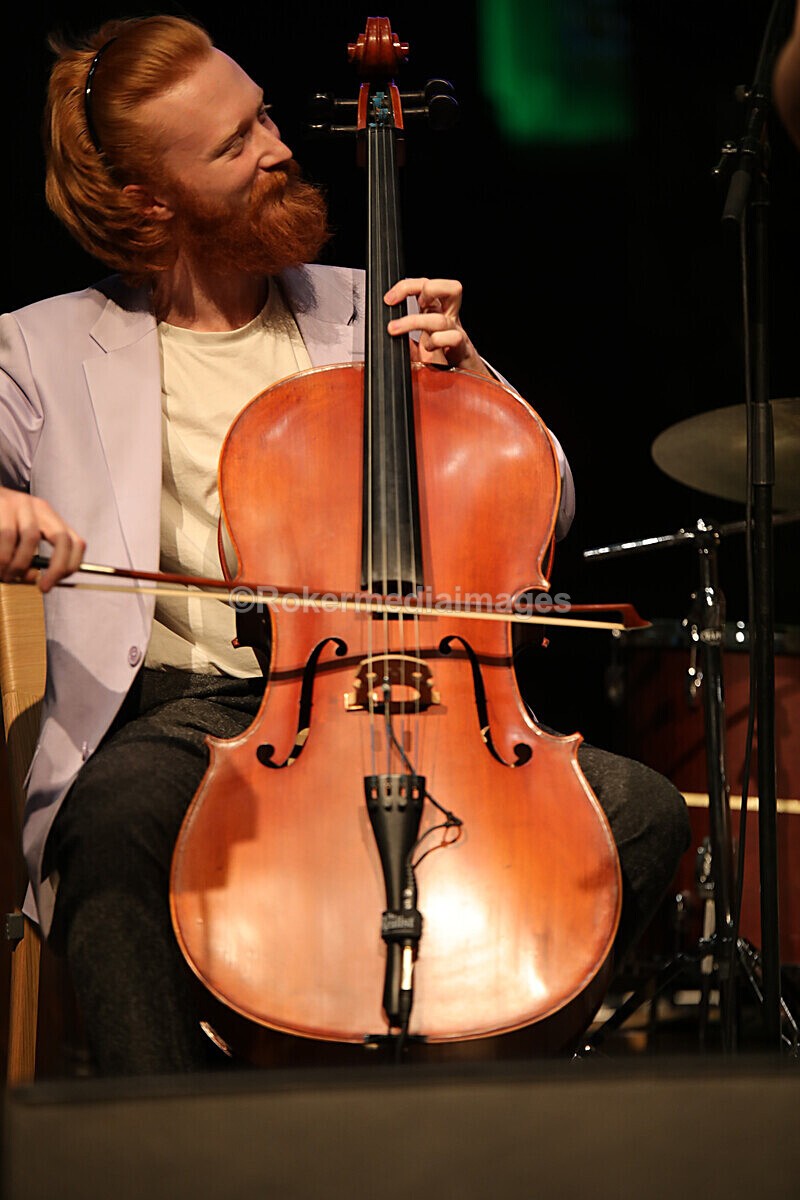 FOLK N BLUES-533 - FOLK and BLUES SEPT 2022