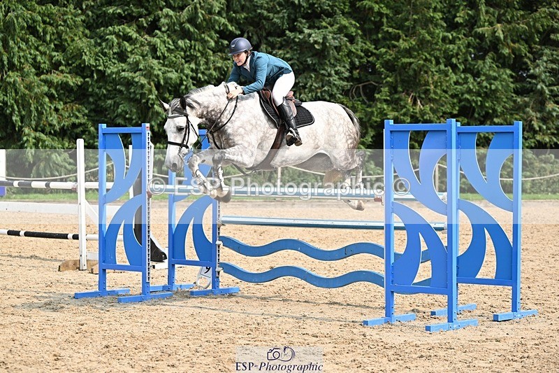 240818-151118-05116 - Cls 12A Snr Foxhunter & 1.20m Open