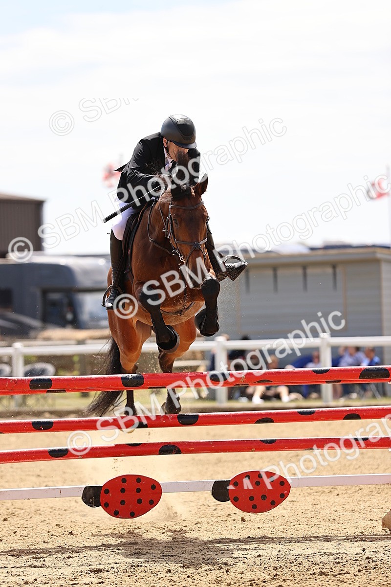 SBM_010370 - Class 9 - Senior Foxhunter - 1.20m Open