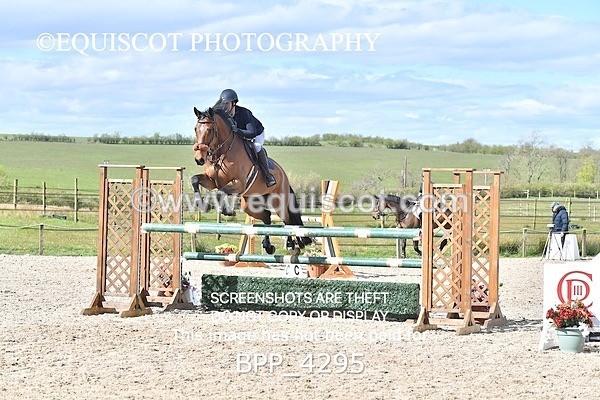 BPP_4295 - CLASS 8 FRI Senior Foxhunter/ 1.20m Open