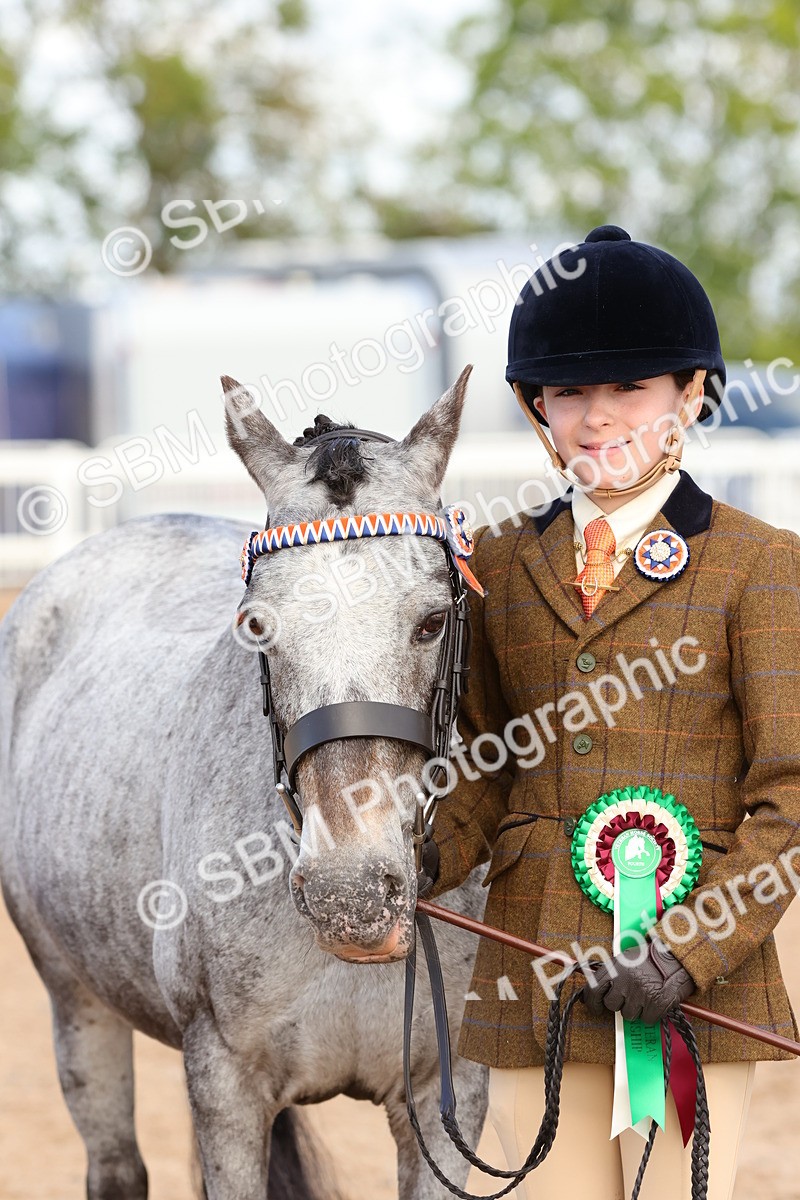 SBM_09250 - Class 204 - Young Handler