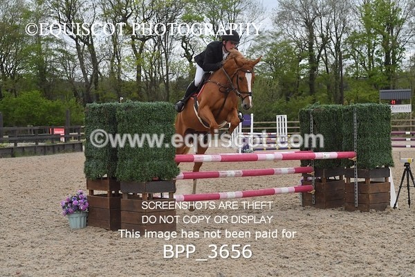 BPP_3656 - CLASS 4 - FRI - Senior BritiNovice/ 90cm Open