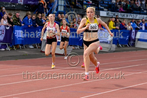 Age26 SAT-917017 - Track Female Set Two