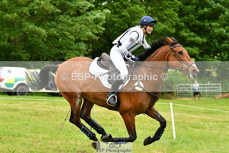 250524A-093354-08549 - A-001-Jemima.Howden-HEADS.UP