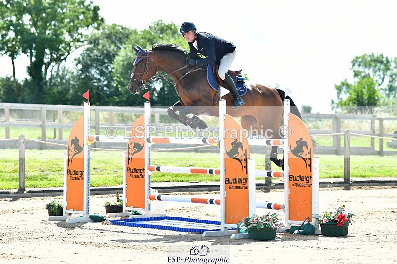 230720A-104404-01949 - Cls 5, 2 Star Medium 1.35m