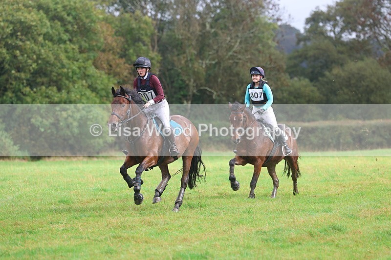 3E7A1638 - Class 3: 70cm Pairs: Half Roll Top