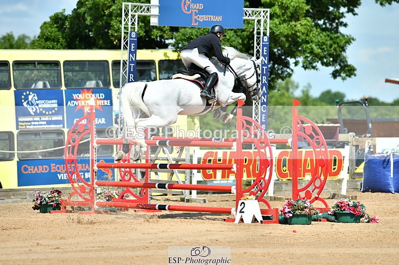 230720A-112040-02133 - Cls 5, 2 Star Medium 1.35m