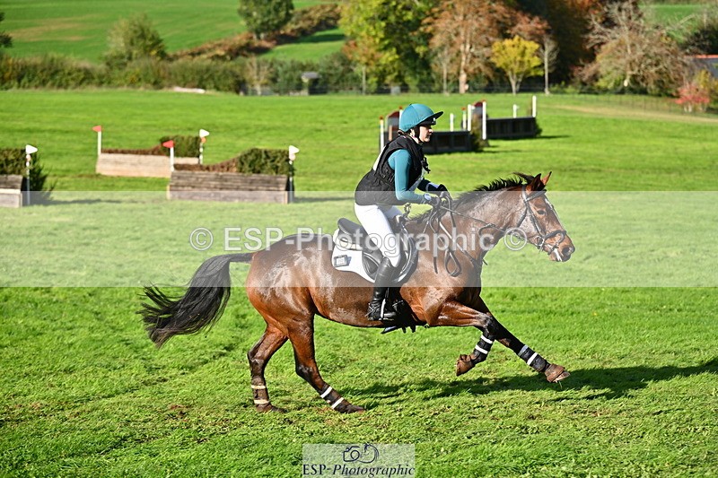 251025A-144854-20907 - G-525-Henrietta.Hack