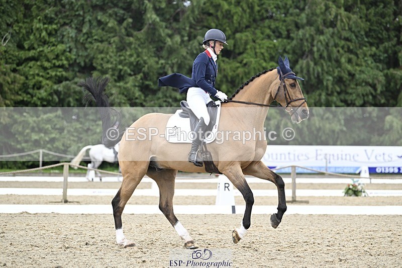 000101-200645-04071 - 418-REHY_DJ-Yasmin_Ingham