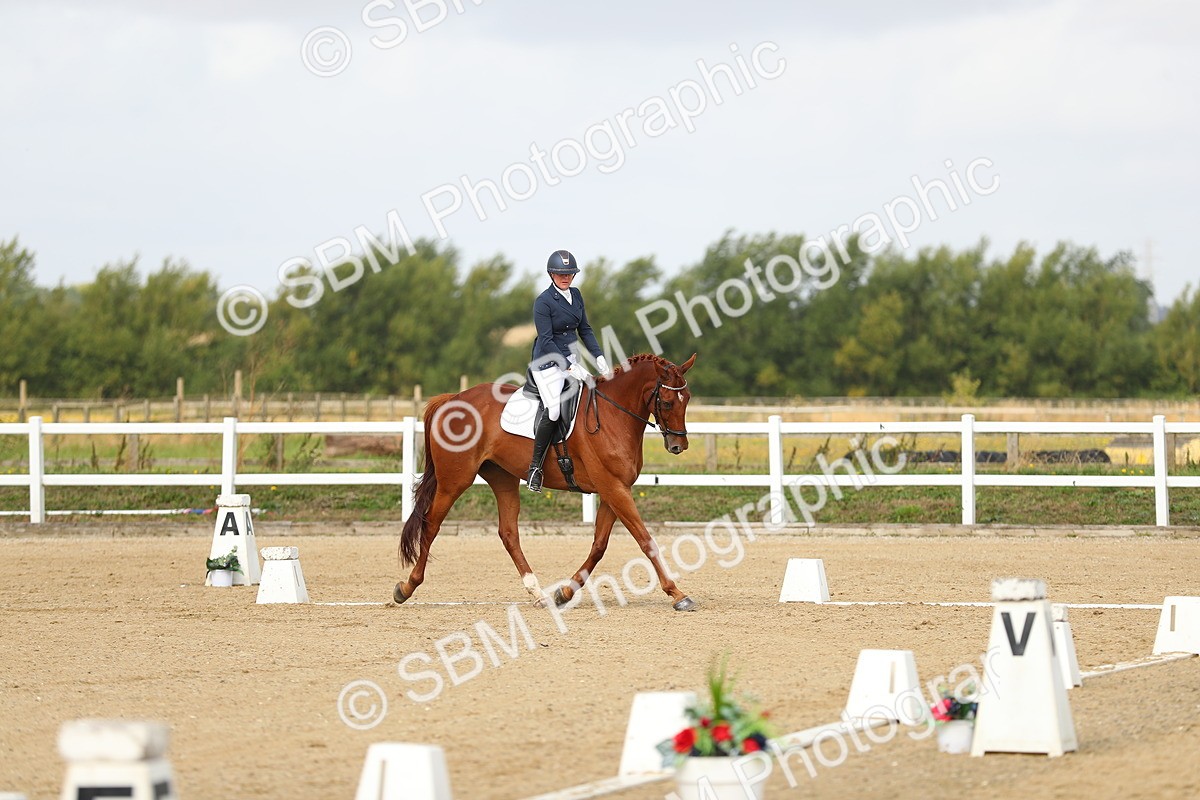 SBM_015548 - Class 13 - Novice 23 - 9.54-11.04