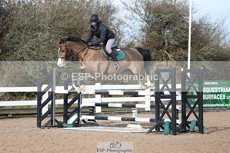 240223A-112536-00841 - Cls 4 Snr 1.05m Open