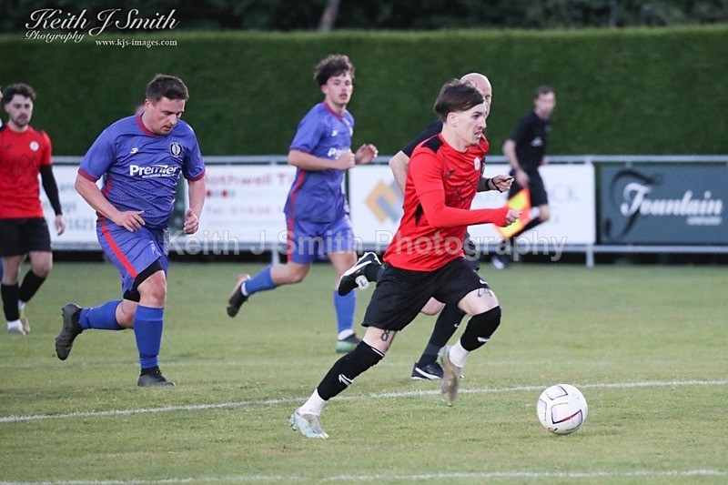 9KJS9439 - AFC Spinney Reserves vs Alba Eagles.