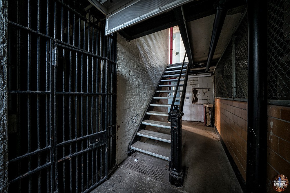 Western State Penitentiary (Pittsburgh, PA) | Unit End Stairwell - Western Penitentiary