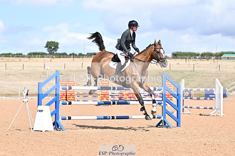 260819-143148-01127 - Cls 6 Foxhunter and 1.20m