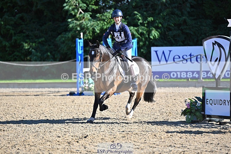 241027-115111-17012 - 441-Molly.Swain-SOCKS