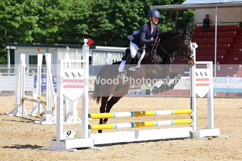 3E7A9103 - Class 6: Senior 60cm